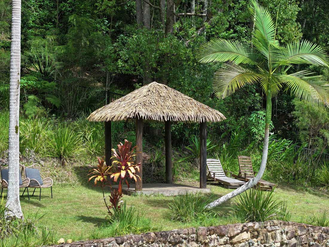 bali-hut-gymea-eco-retreat-centre-magnesium-resort-pool