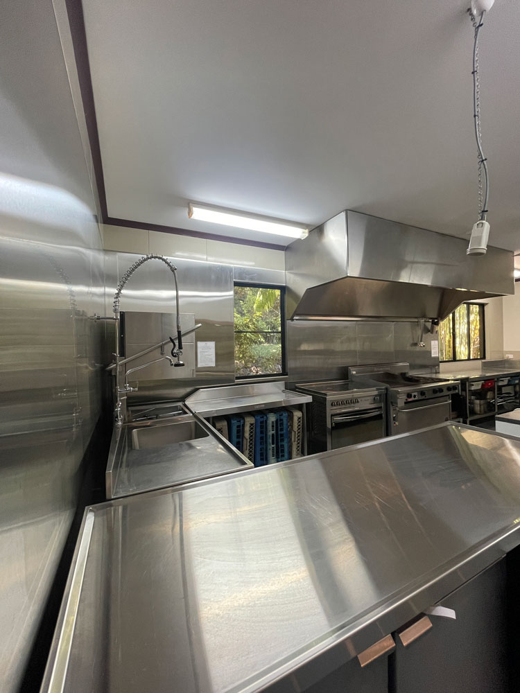 gymea-retreat-retreat-venue-commercial-kitchen-northern-rivers